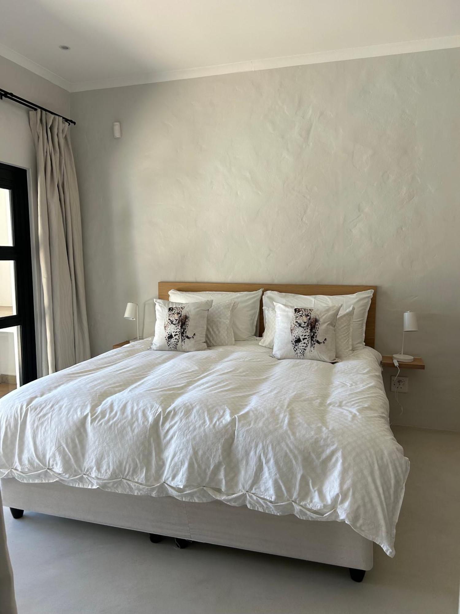 Topiary Wine Estate & Cottages ฟรันเชิค ภายนอก รูปภาพ